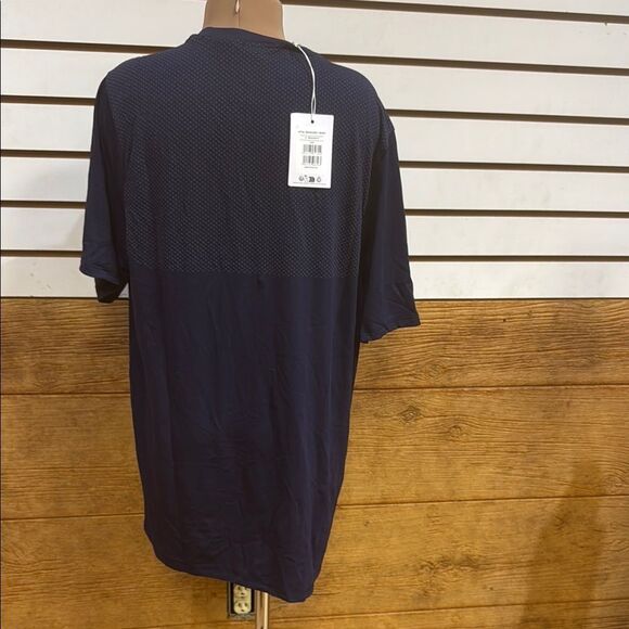 Gymshark White and Blue Patterned Shirt - Picture 5 of 5